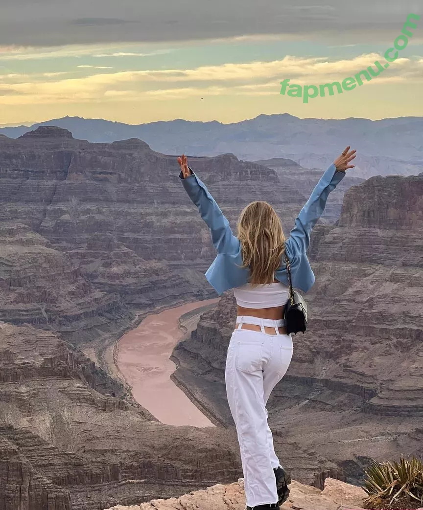 Lola Weippert nude photo #0630 (lolaweippert)