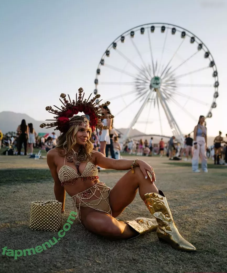 Lola Weippert nude photo #0669 (lolaweippert)