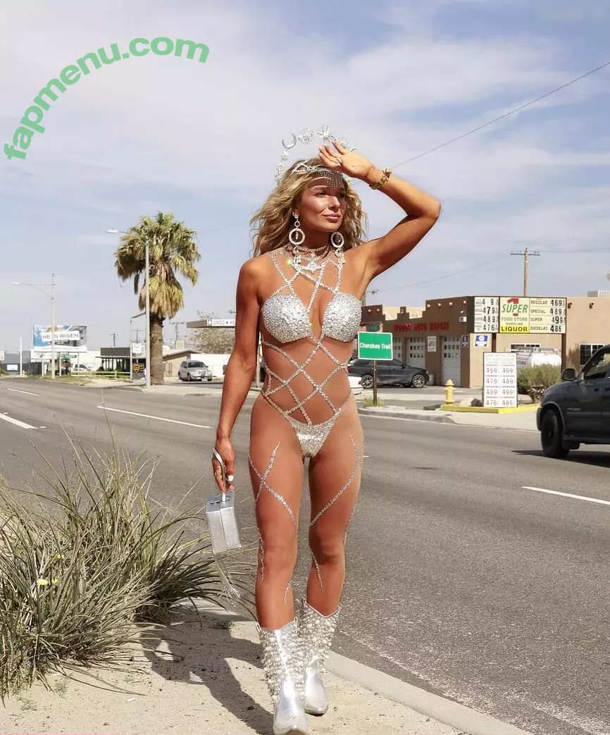 Lola Weippert nude photo #0675 (lolaweippert)