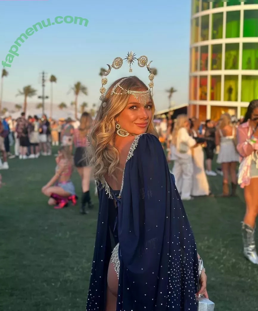 Lola Weippert nude photo #0690 (lolaweippert)