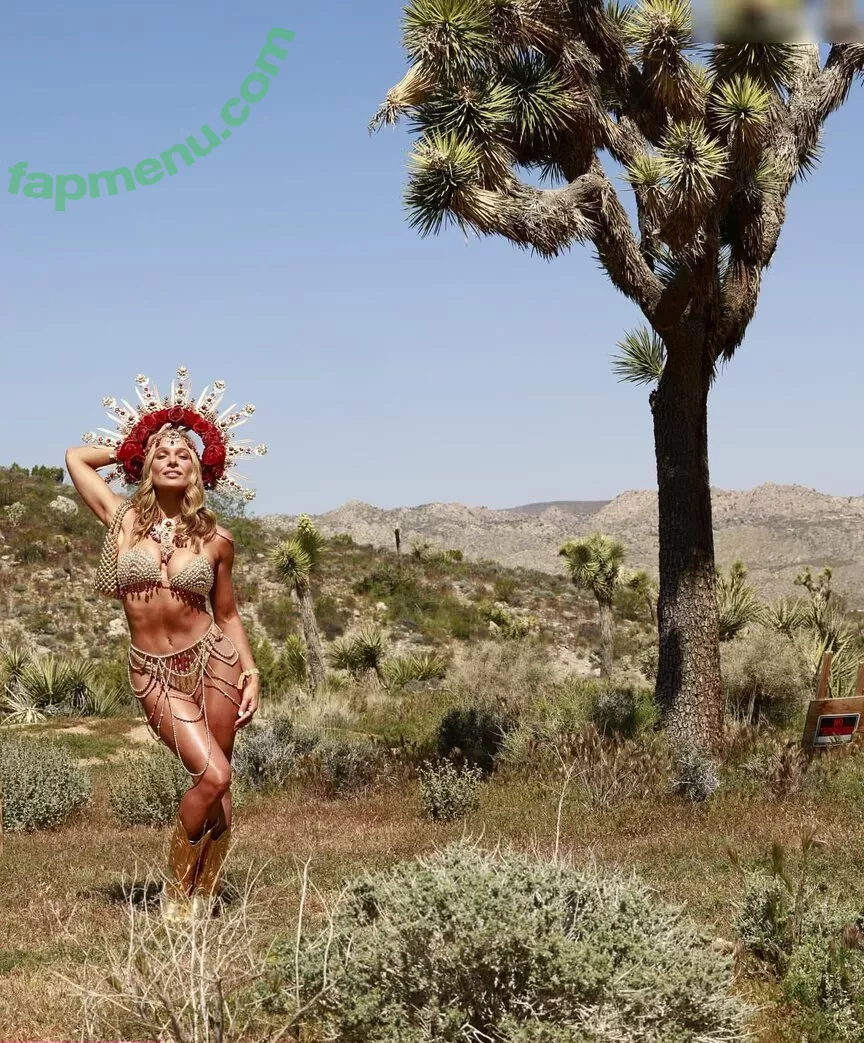 Lola Weippert nude photo #0693 (lolaweippert)