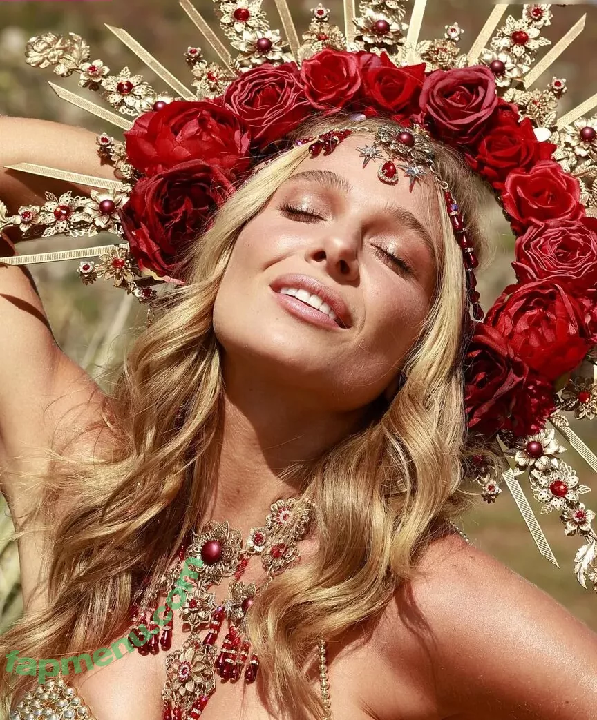 Lola Weippert nude photo #0695 (lolaweippert)