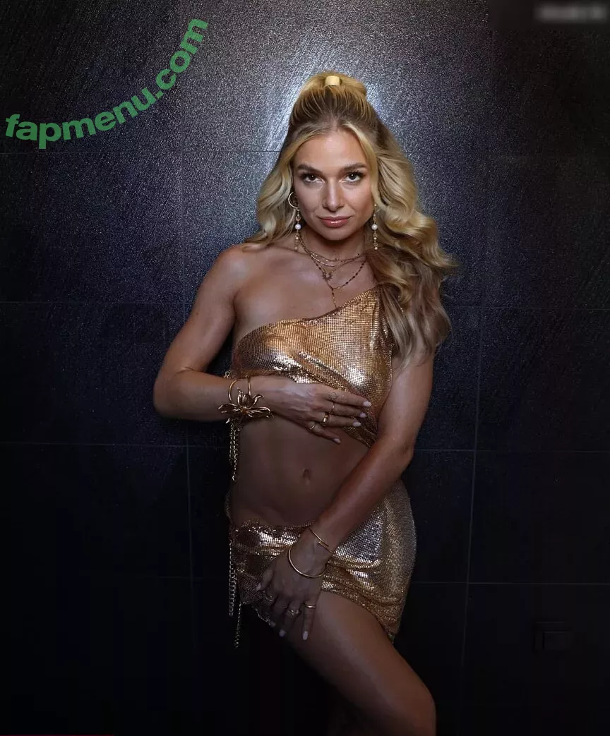 Lola Weippert nude photo #0707 (lolaweippert)