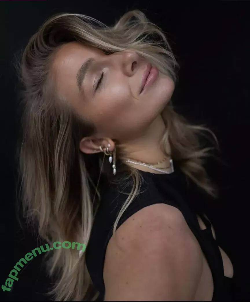 Lola Weippert nude photo #0861 (lolaweippert)