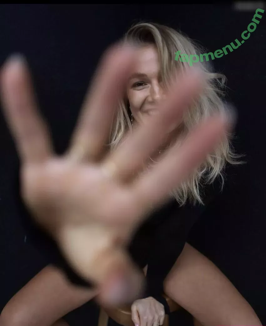 Lola Weippert nude photo #0863 (lolaweippert)