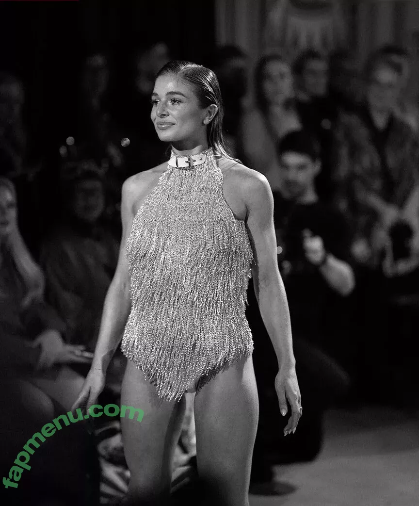 Lola Weippert nude photo #0882 (lolaweippert)