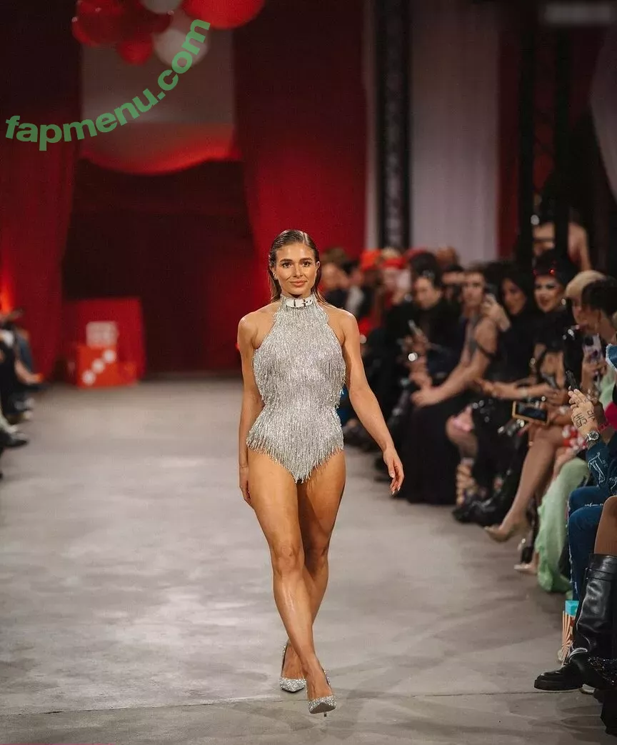 Lola Weippert nude photo #0883 (lolaweippert)