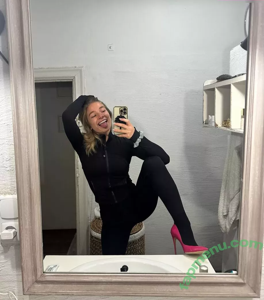 Lola Weippert nude photo #0905 (lolaweippert)