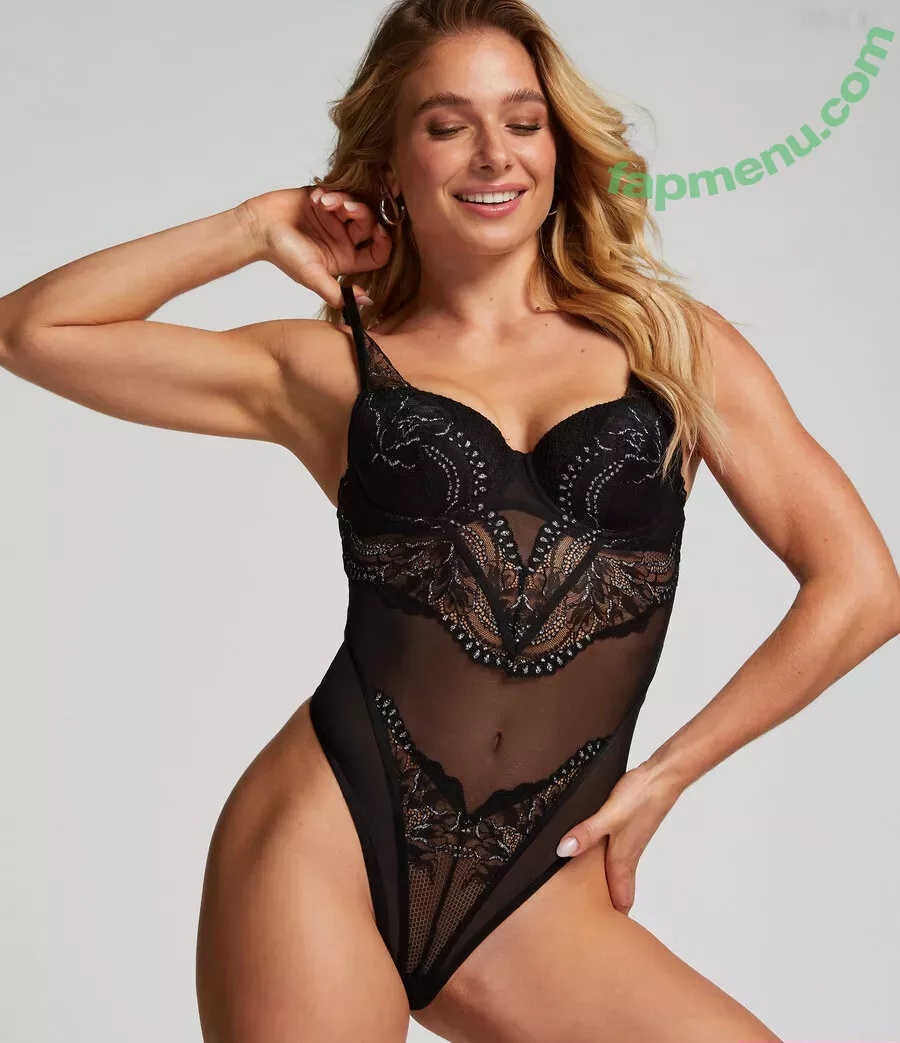 Lola Weippert nude photo #0940 (lolaweippert)