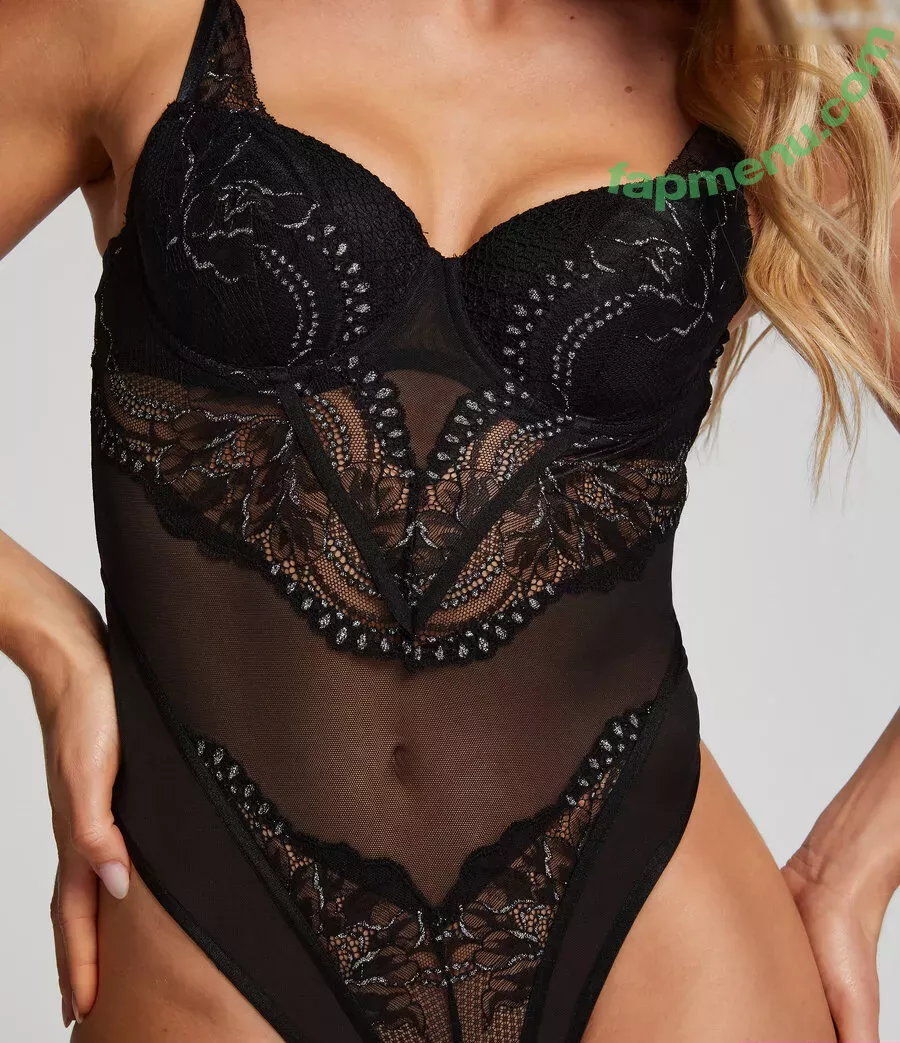 Lola Weippert nude photo #0941 (lolaweippert)