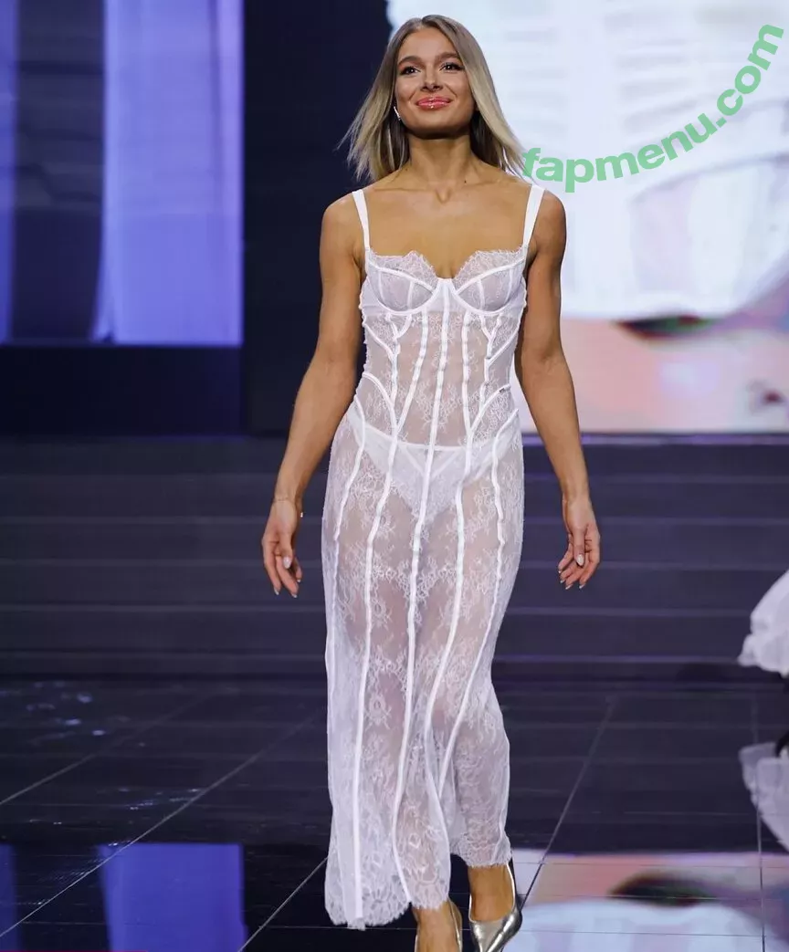 Lola Weippert nude photo #0964 (lolaweippert)