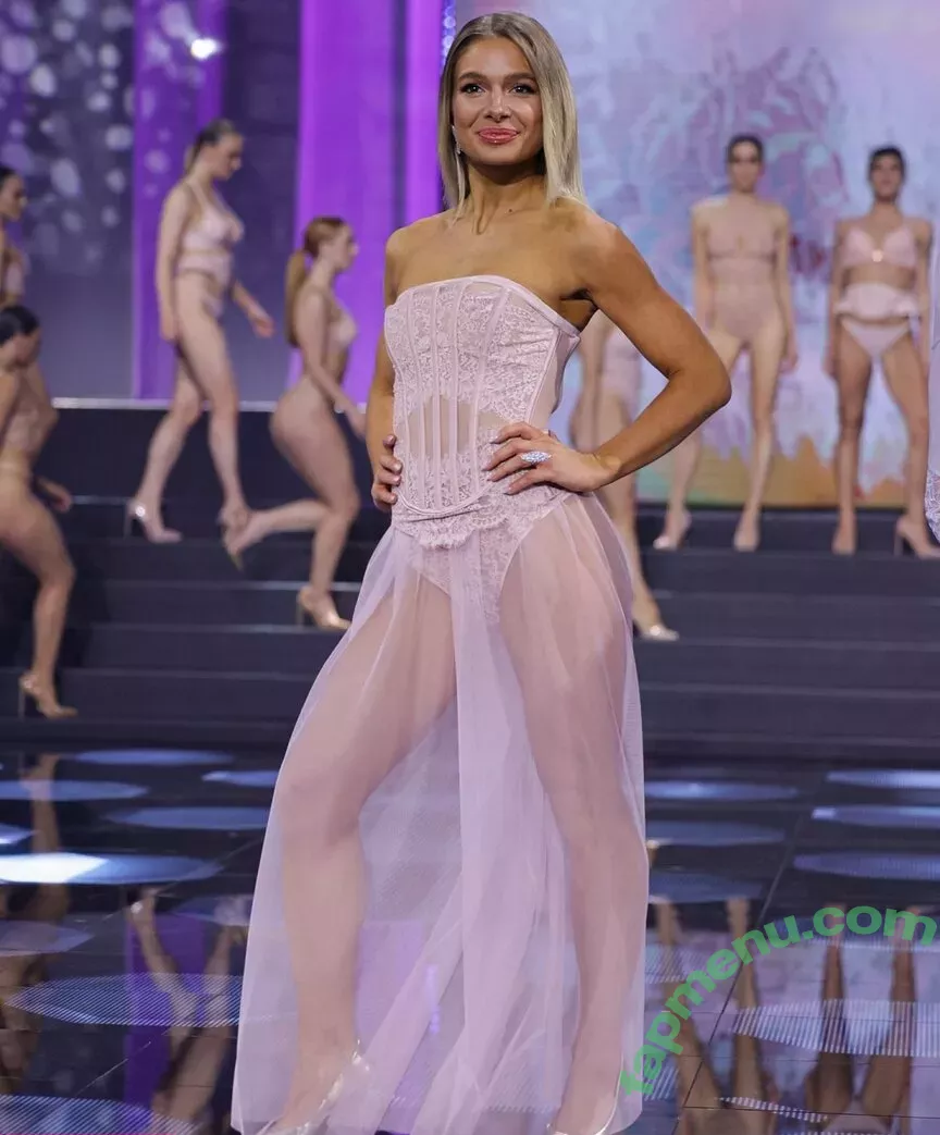 Lola Weippert nude photo #0965 (lolaweippert)