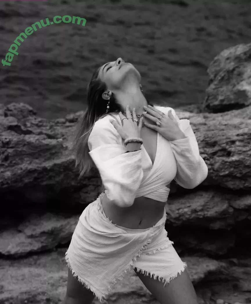 Lola Weippert nude photo #1024 (lolaweippert)