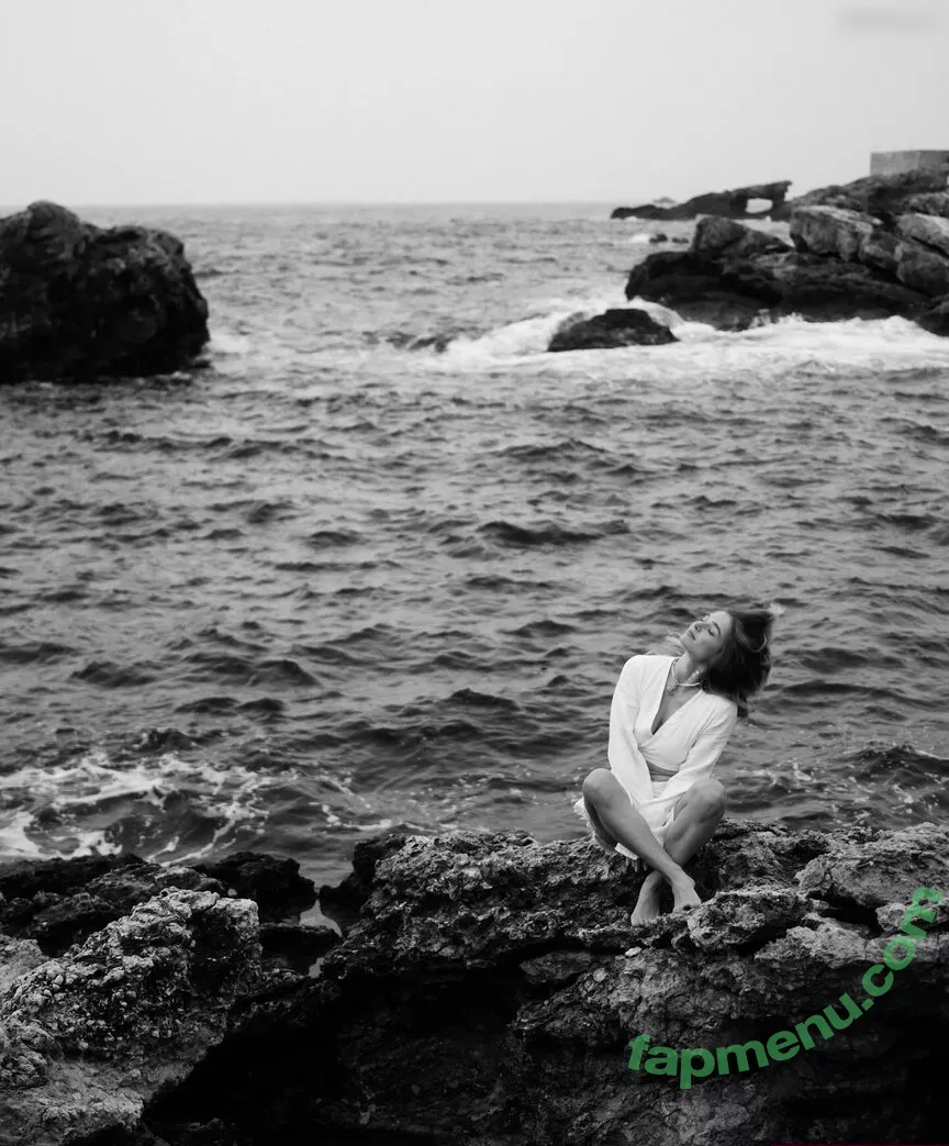 Lola Weippert nude photo #1026 (lolaweippert)