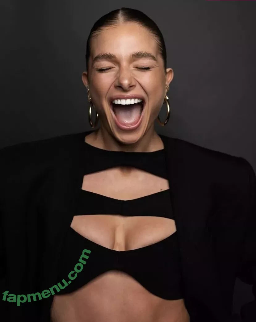 Lola Weippert nude photo #1065 (lolaweippert)