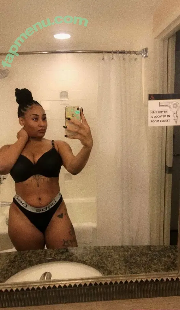 lolaa22 nude photo #0002 (lolaa22)