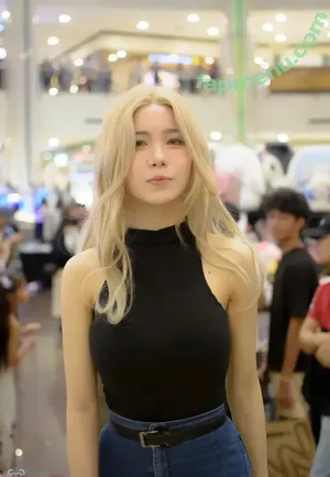 Lolaaasaur / animewifey_ / animewifey__ / louprival nude photo #0092