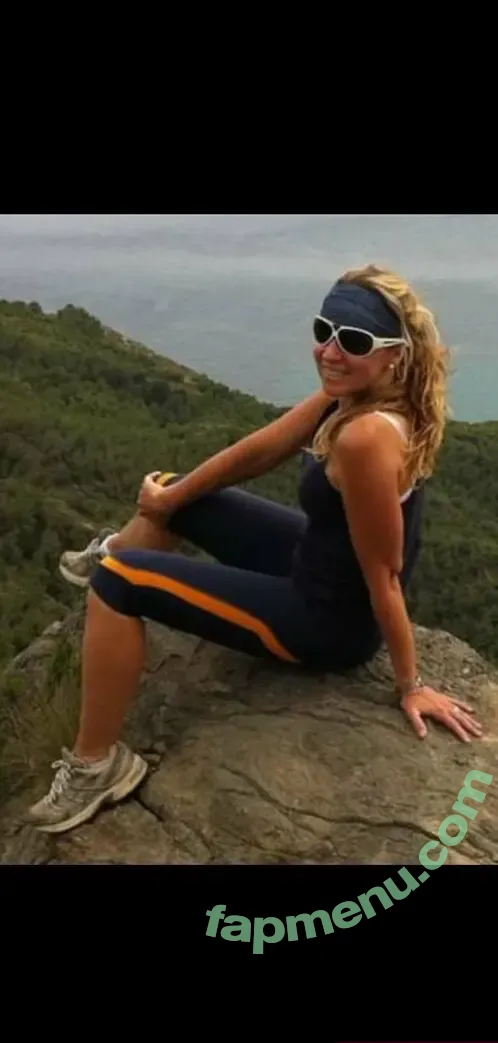 lolabicolor nude photo #0012 (lolabicolor)