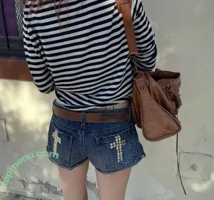 lolabllue / iused2bethehorsegirl nude photo #0043