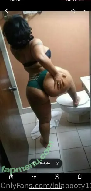 lolabooty111122 / iam.rosehips nude photo #0118