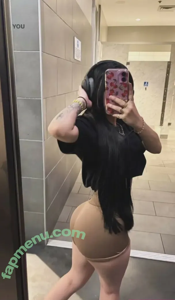 Lolabxn nude photo #0012 (Lolabxn)