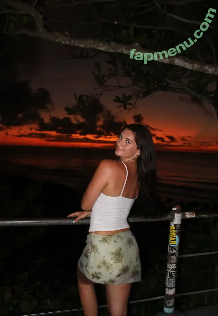 loladreamz nude photo #0023 (loladreamz)