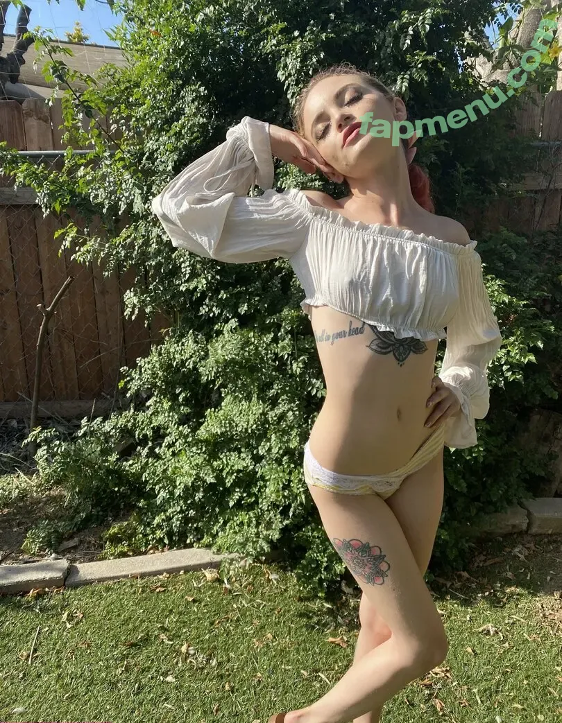 lolafae nude photo #0008 (ittz_lola_)