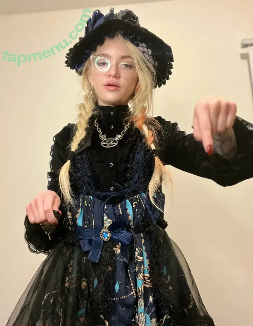 lolafae nude photo #0494 (ittz_lola_)