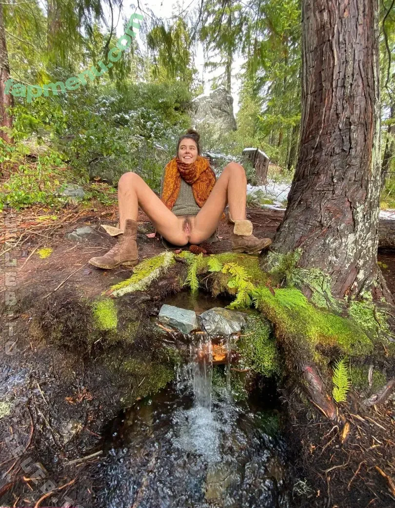 lolahippy nude photo #0317 (lolasrosebud / lolawildhippy)