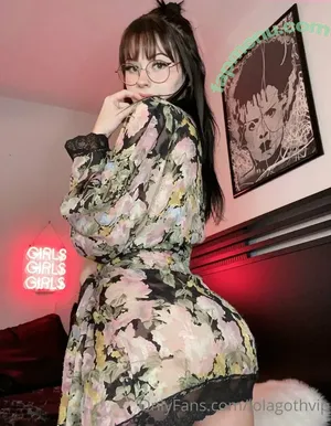 Lolaknivesxz / lola.blades / lolagoth / lolaminavip nude photo #0053