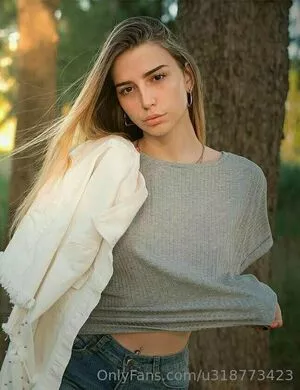 lolalala23 / lolala23 nude photo #0030