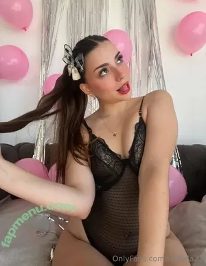 lolalala23 / lola.lalala23 nude photo #0741