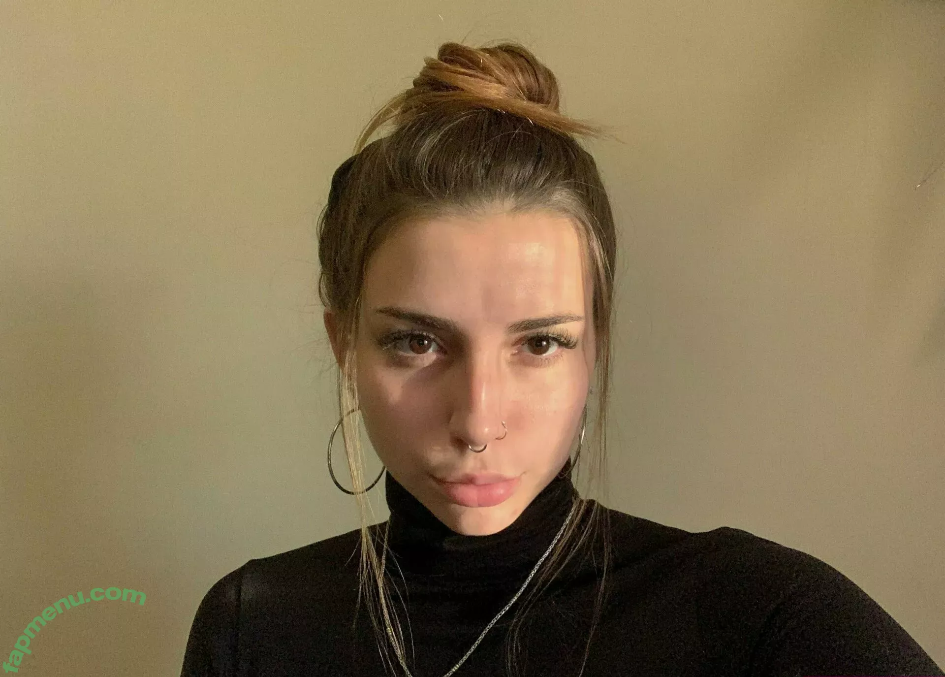 lolalala23 nude photo #0039 (lolala23)