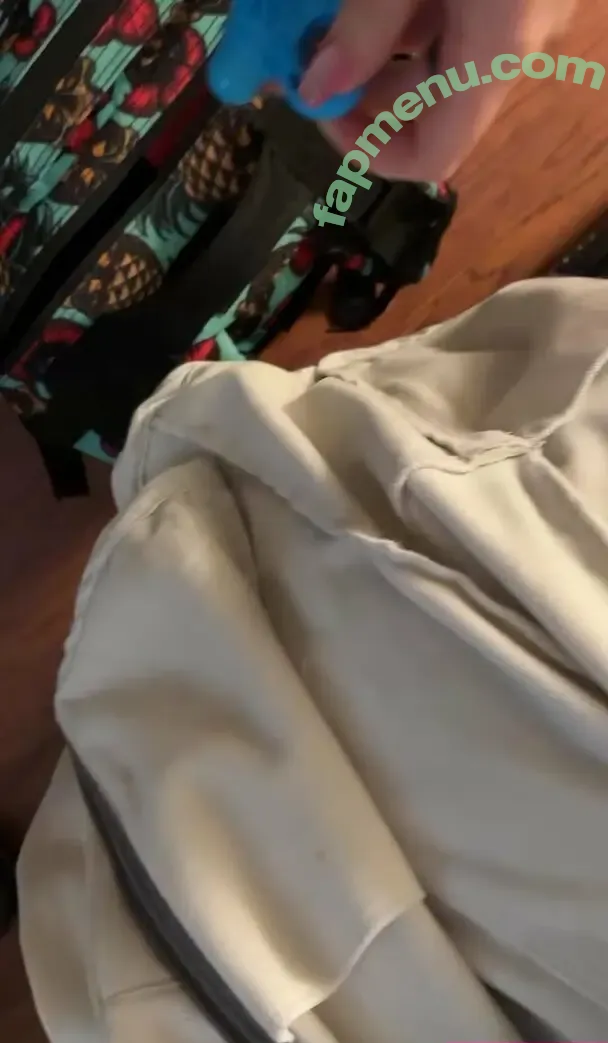 lolamaverick nude photo #0026 (lolamaverick3)