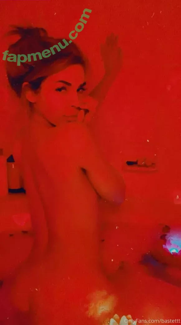 lolaqueencobra nude photo #0017 (itslolamcqueen)