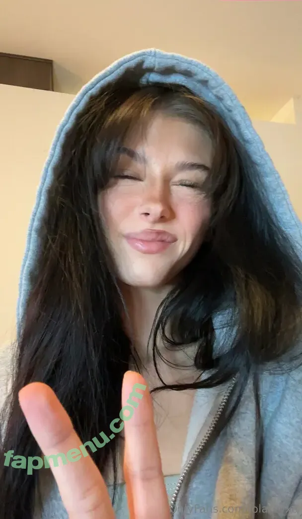 lolareyxo nude photo #0294 (itslolarey)