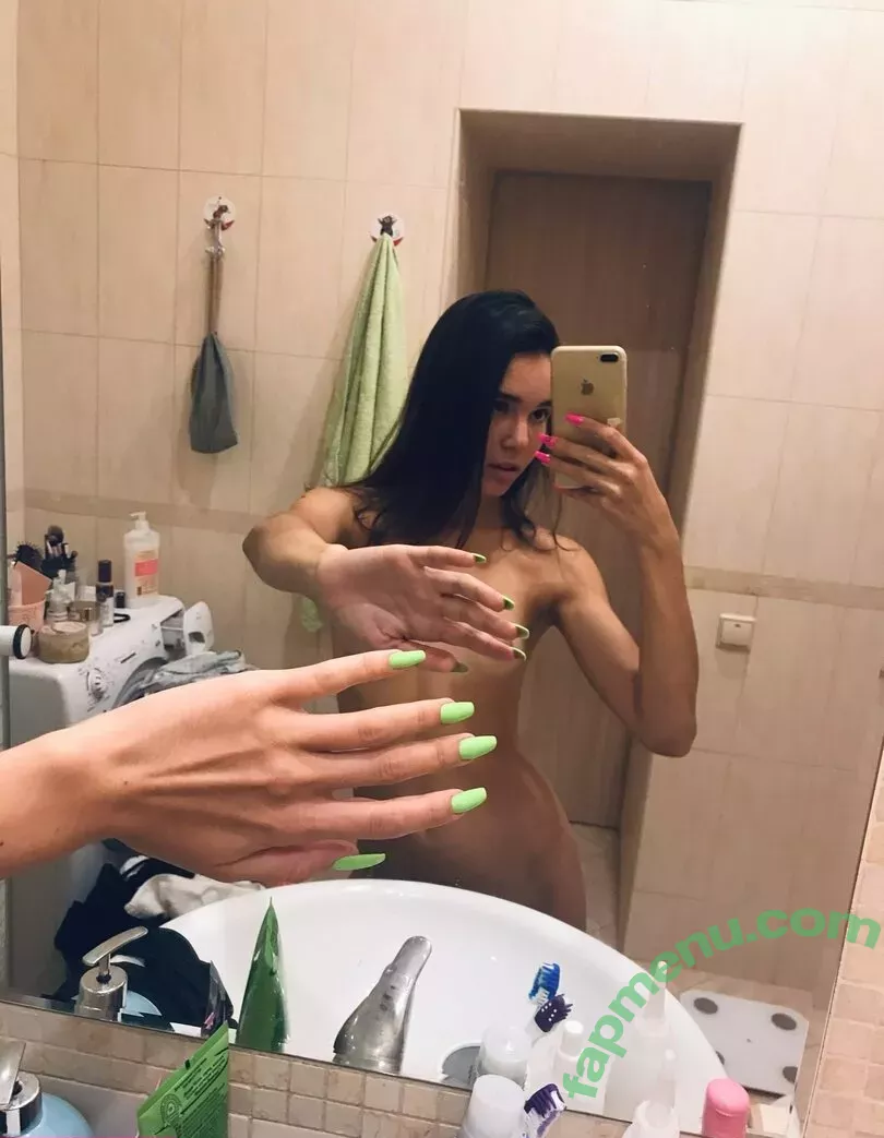 lolasweetxo nude photo #0008 (ohlolasweet)