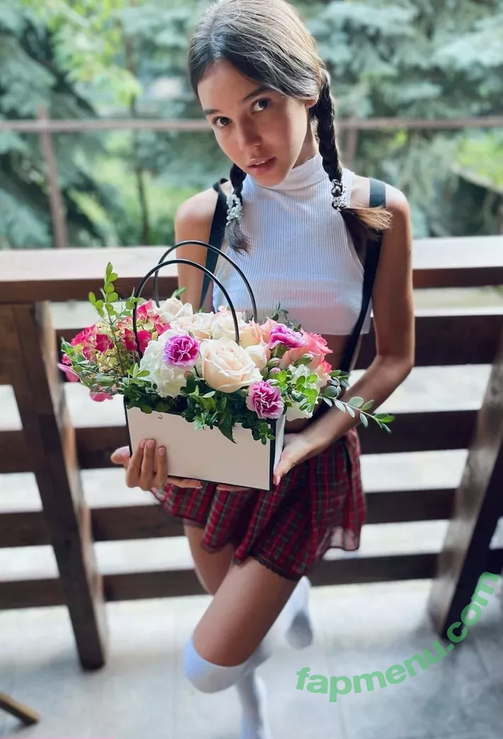 lolasweetxo nude photo #0035 (ohlolasweet)