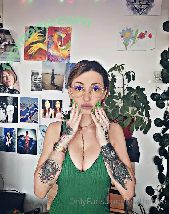 lolathebee nude photo #0004 (lolathebee)
