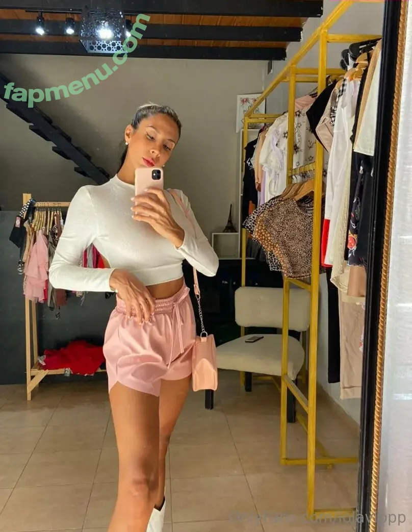 lolavippp nude photo #0059 (lolaweippert)