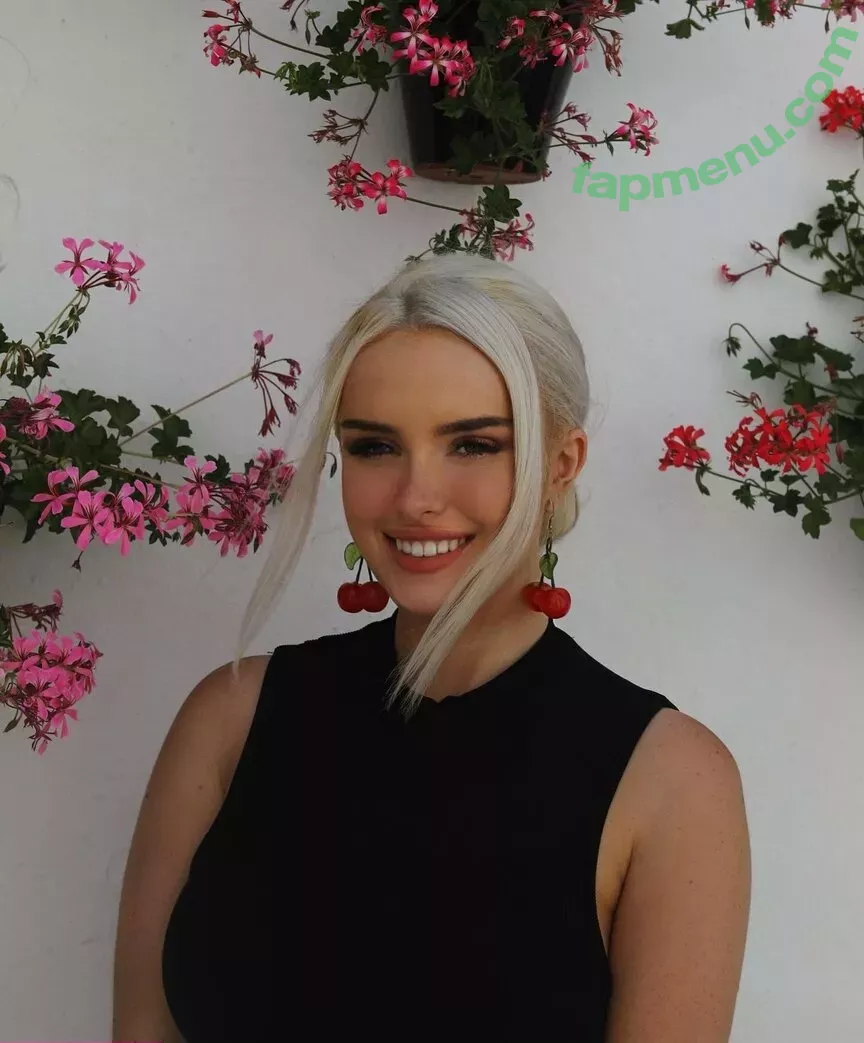 lolilealae nude photo #1511 (leastayspeachy)