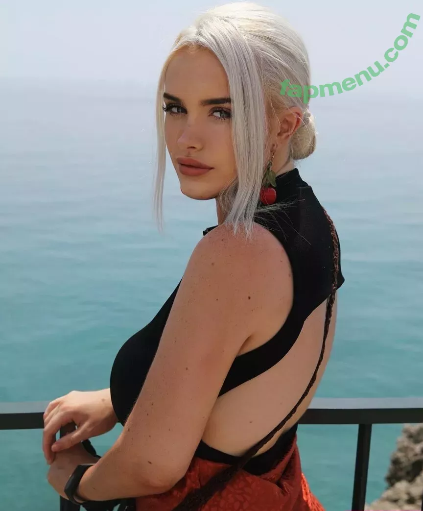 lolilealae nude photo #1512 (leastayspeachy)