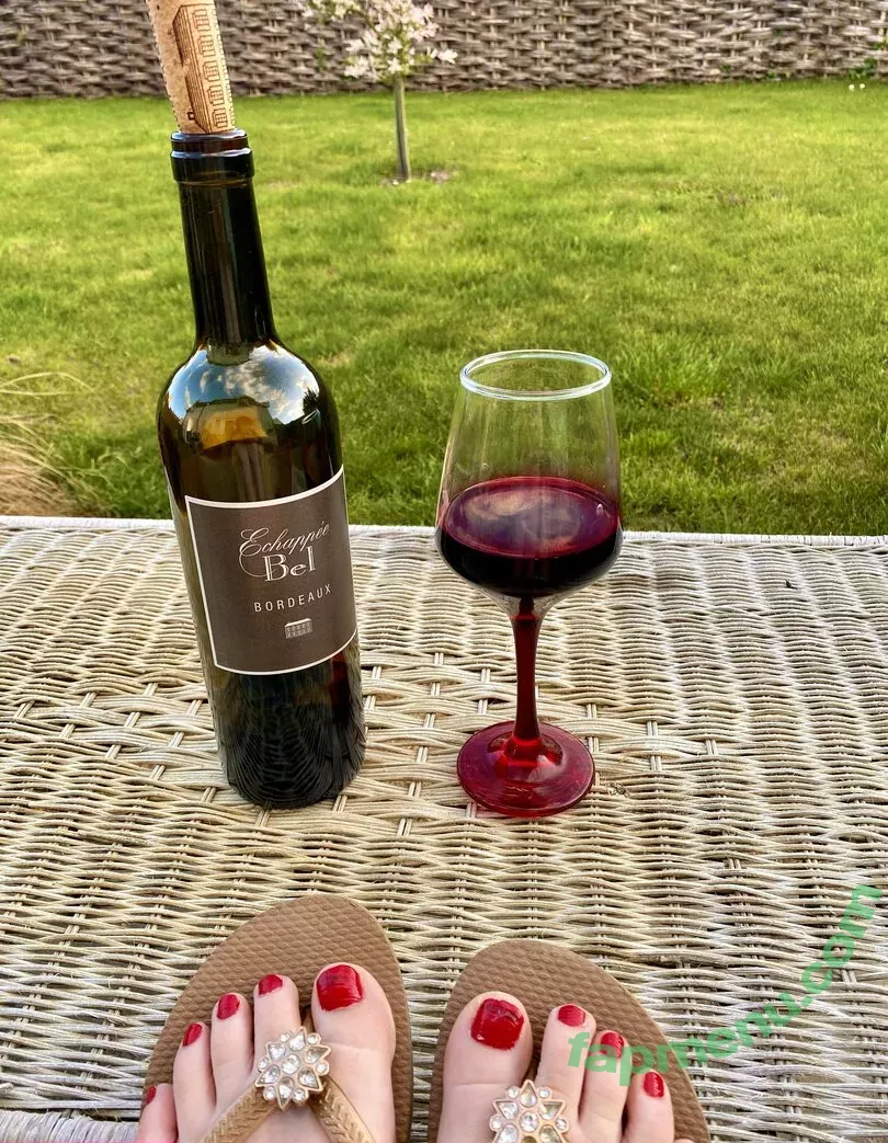 lolilealae nude photo #1588 (leastayspeachy)