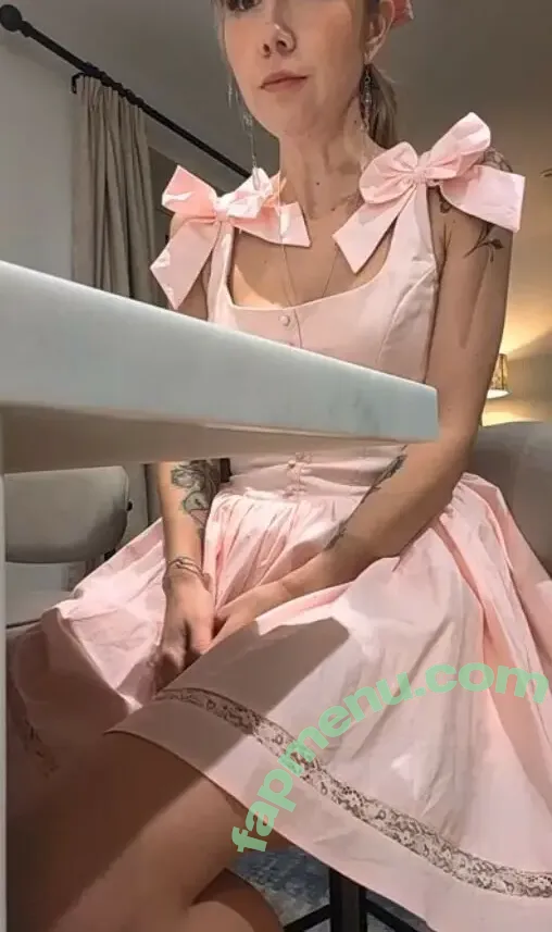 Lolipopgi nude photo #0021 (Lolipopgi_ / lollipopanniekin)