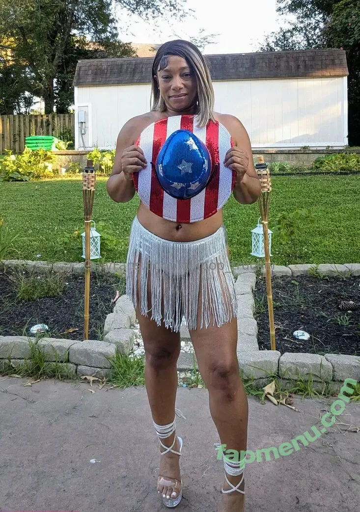 lollipop_lioness nude photo #0025 (reel)