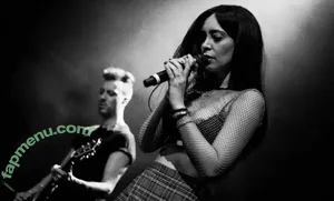 Lølø / lolo nude photo #0078