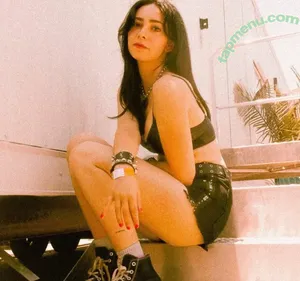 Lølø / lolo nude photo #0112