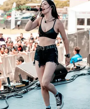 Lølø / lolo nude photo #0153