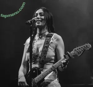 Lølø / lolo nude photo #0199