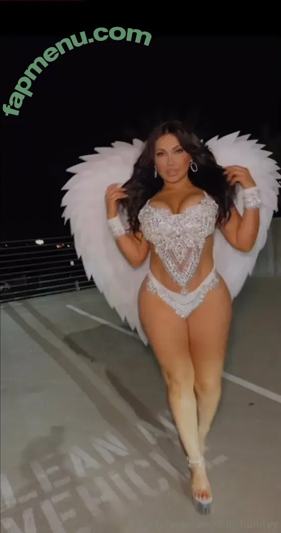 lolobuns nude photo #0035 (Lopera Lopez / lolo__bunnyy)